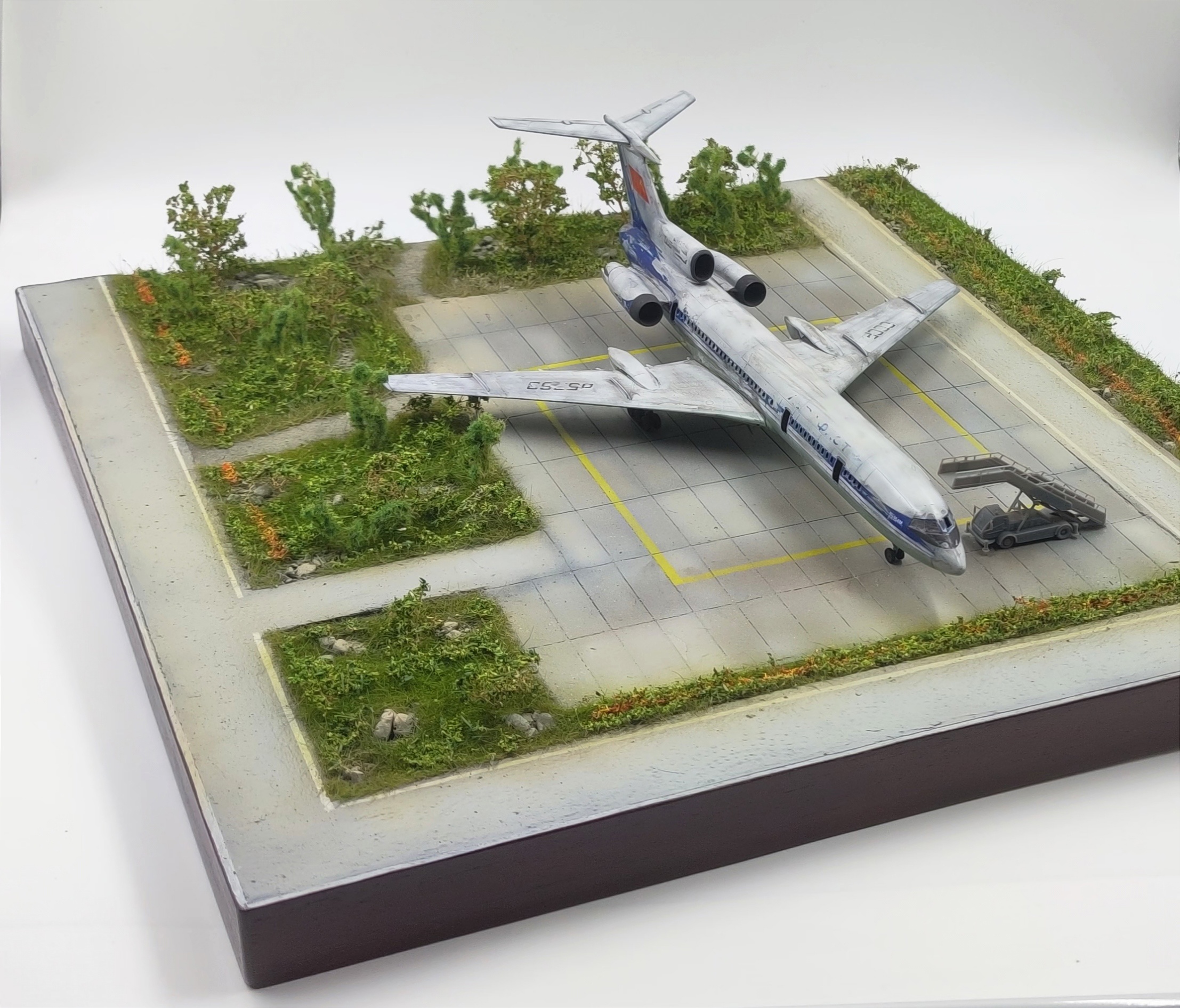 HE-144007 Подставка Площадка