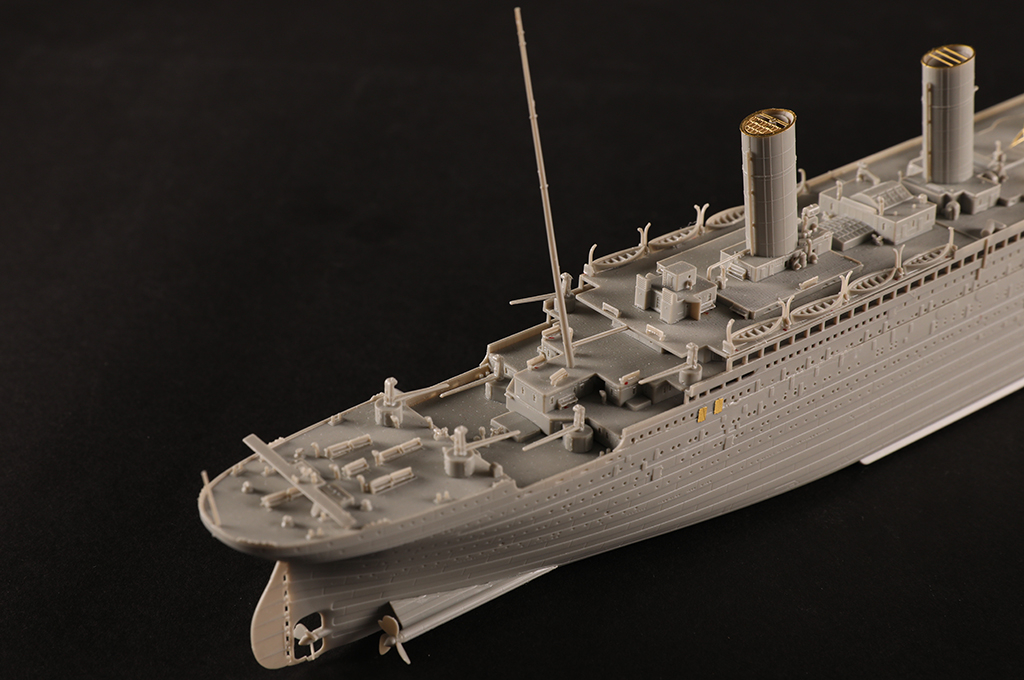 83420HB Пароход Titanic Hobby Boss