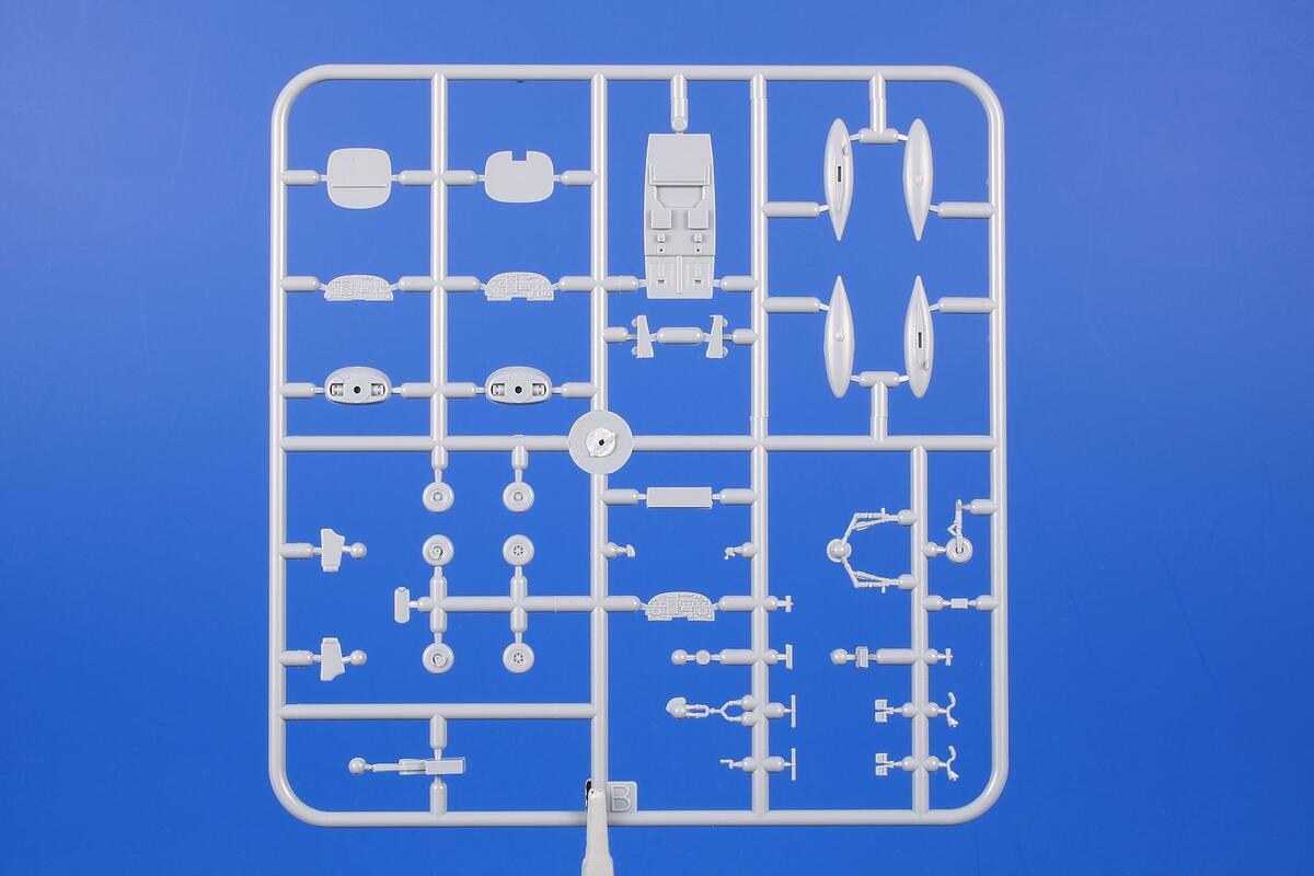 SH72433 SIAI-Marchetti SF-260EA/D/EU  ‘Late Bulged Canopy Type’ Special Hobby