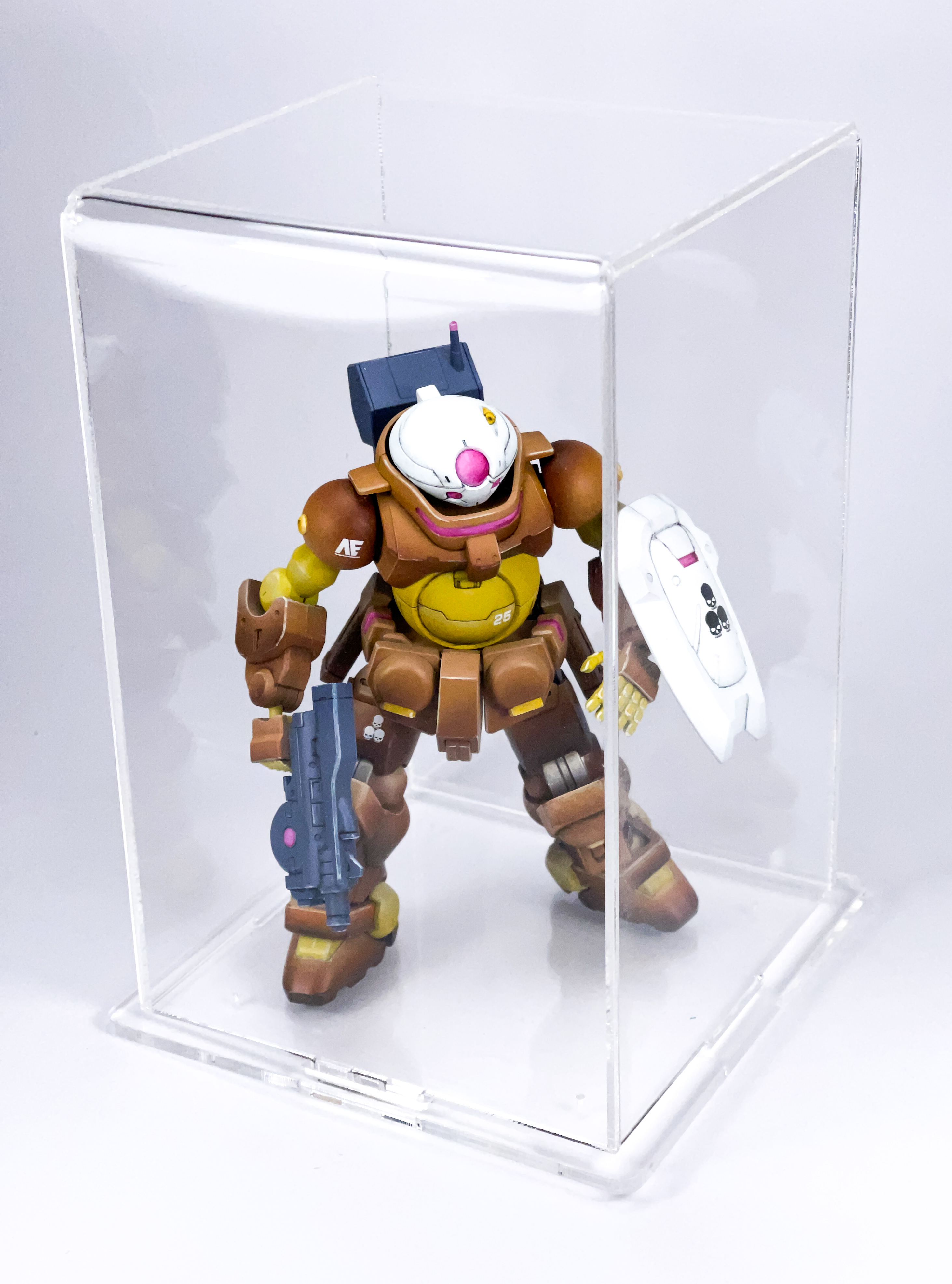 LCB008 Бокс акриловый для фигур в масштабе 1/16, 100х100х160