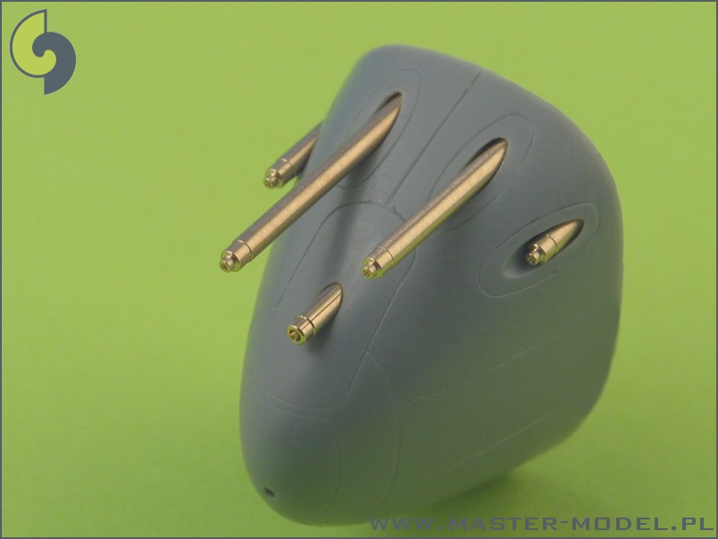 AM-48-023 Набор вооружения для P-38 Lightning поздних модификаций (стволы для Brownings 12,7мм и пушки 20мм)