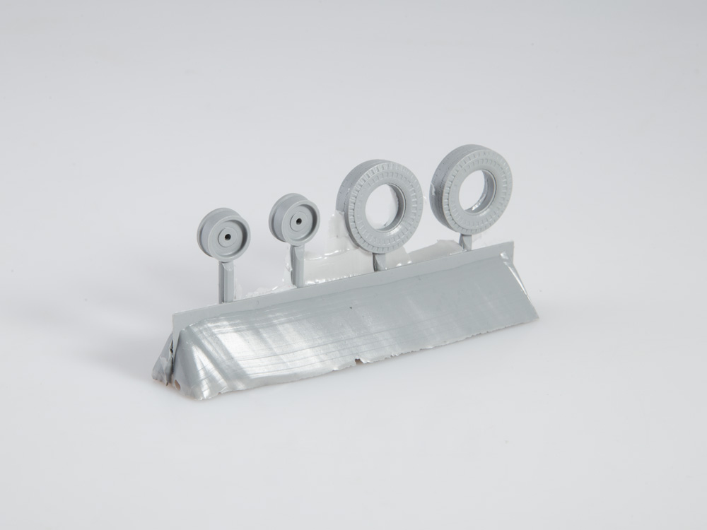 8010AVD Сборная модель Погрузчик ЛЗА-4045 AVD Models