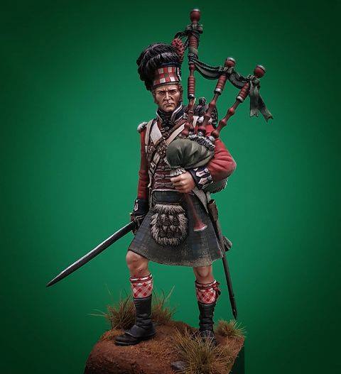 VD-54008(M). Волынщик 42-го (Королевских Шотландских горцев) пехотного полка Черная Стража 1815 г. 54 мм. Материал - белый металл. Chronos Miniatures