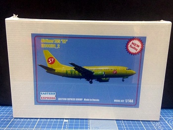 ЕЕ144131_2 Авиалайнер 737-500  S7