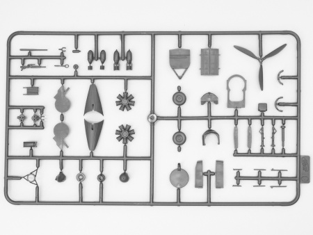 72082 Су-2 Р, советский самолет-разведчик II Мировой войны ICM
